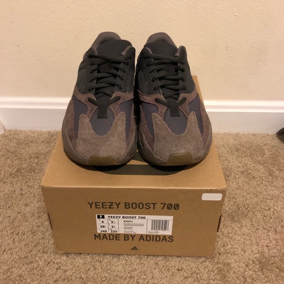 Yeezy 700